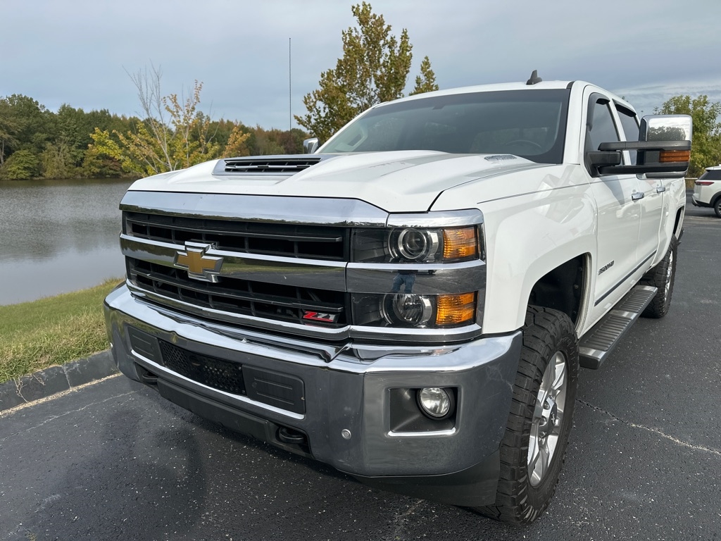 Chevrolet Silverado 2500HD 4WD Crew Cab 153.7" LTZ 2018 Chevrolet Silverado 2500HD 4WD Crew Cab 153.7" LTZ 2018