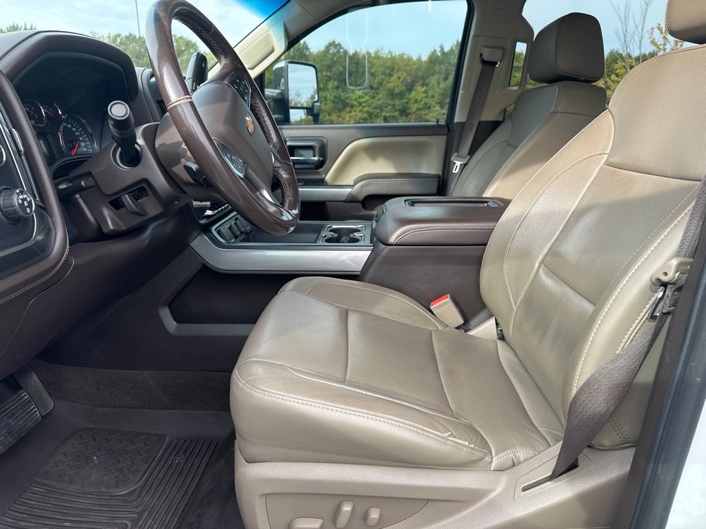 Chevrolet Silverado 2500HD 4WD Crew Cab 153.7" LTZ 2018 Chevrolet Silverado 2500HD 4WD Crew Cab 153.7" LTZ 2018
