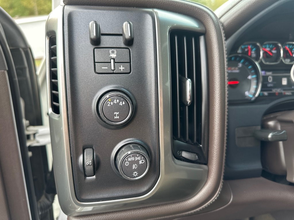 Chevrolet Silverado 2500HD 4WD Crew Cab 153.7" LTZ 2018 Chevrolet Silverado 2500HD 4WD Crew Cab 153.7" LTZ 2018