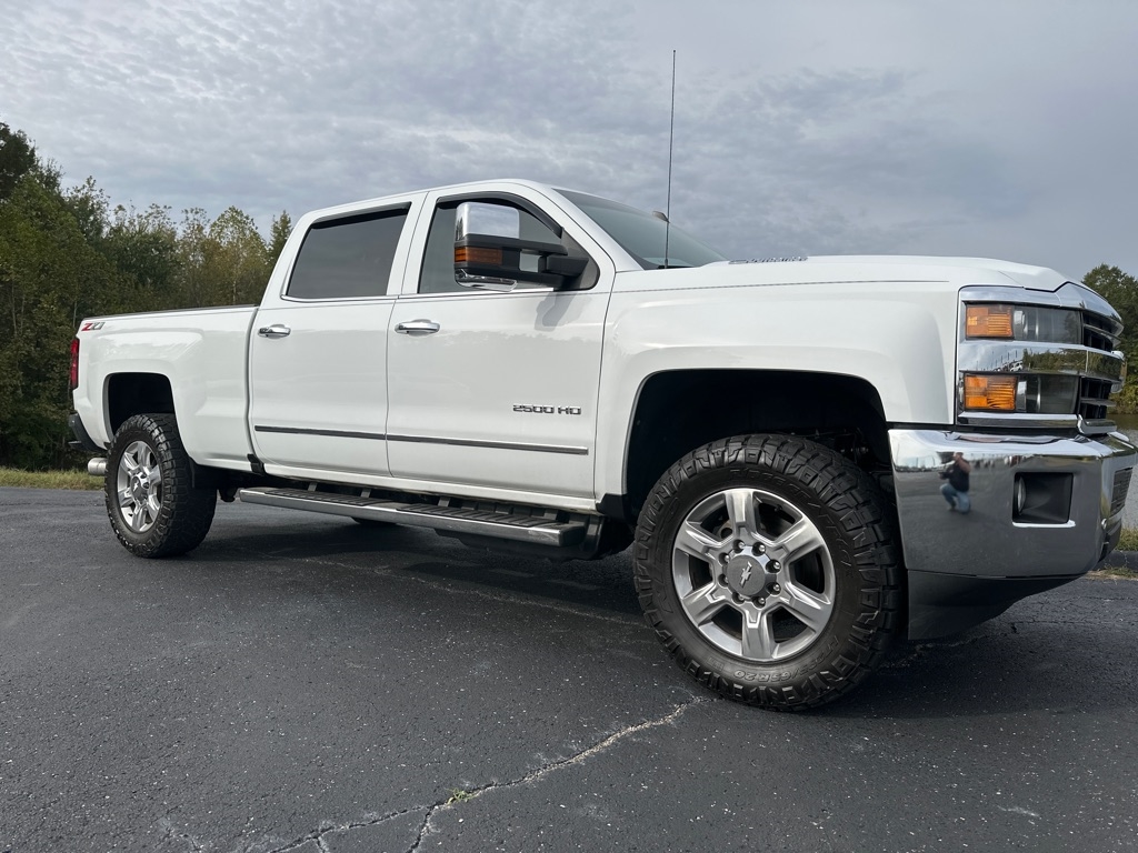 Chevrolet Silverado 2500HD 4WD Crew Cab 153.7" LTZ 2018 Chevrolet Silverado 2500HD 4WD Crew Cab 153.7" LTZ 2018