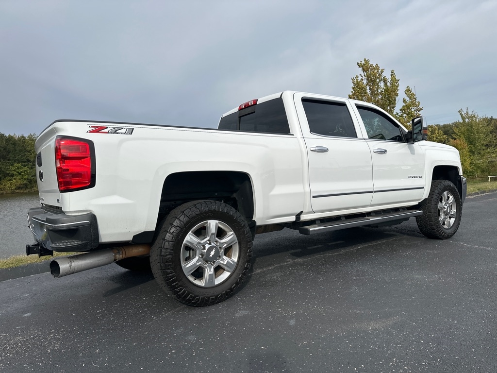 Chevrolet Silverado 2500HD 4WD Crew Cab 153.7" LTZ 2018 Chevrolet Silverado 2500HD 4WD Crew Cab 153.7" LTZ 2018