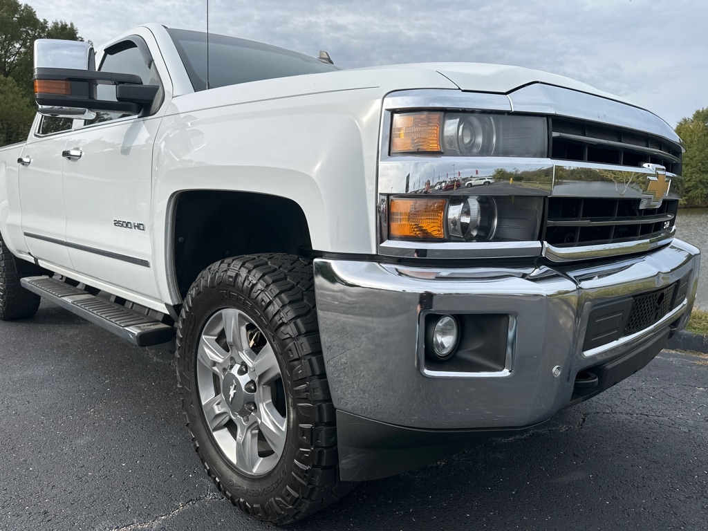 Chevrolet Silverado 2500HD 4WD Crew Cab 153.7" LTZ 2018 Chevrolet Silverado 2500HD 4WD Crew Cab 153.7" LTZ 2018