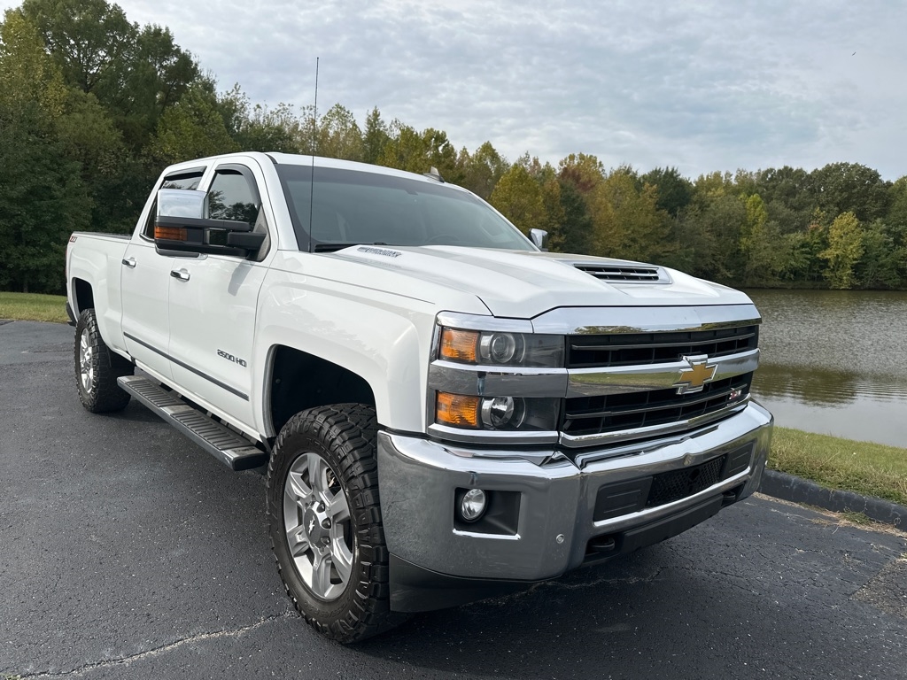 Chevrolet Silverado 2500HD 4WD Crew Cab 153.7" LTZ 2018 Chevrolet Silverado 2500HD 4WD Crew Cab 153.7" LTZ 2018