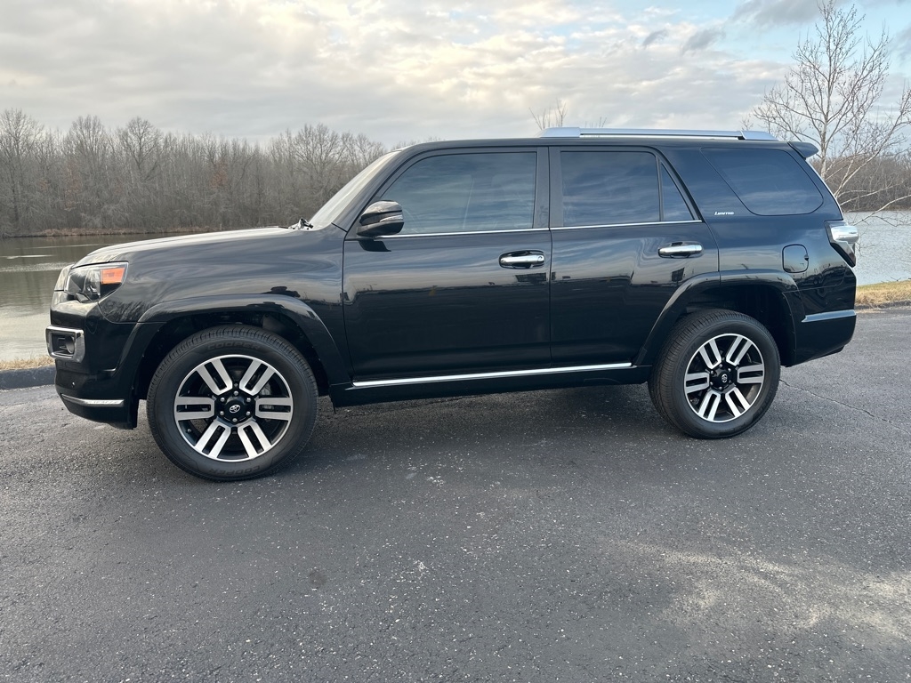 Toyota 4Runner Limited 4D SUV 4X4 V6 2019