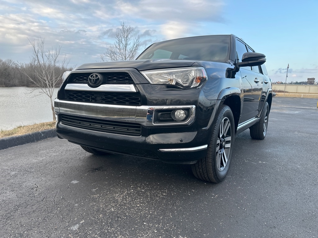 Toyota 4Runner Limited 4D SUV 4X4 V6 2019