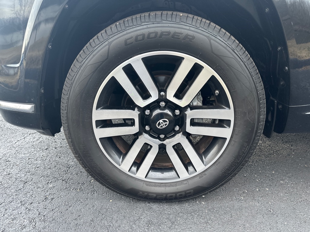 Toyota 4Runner Limited 4D SUV 4X4 V6 2019