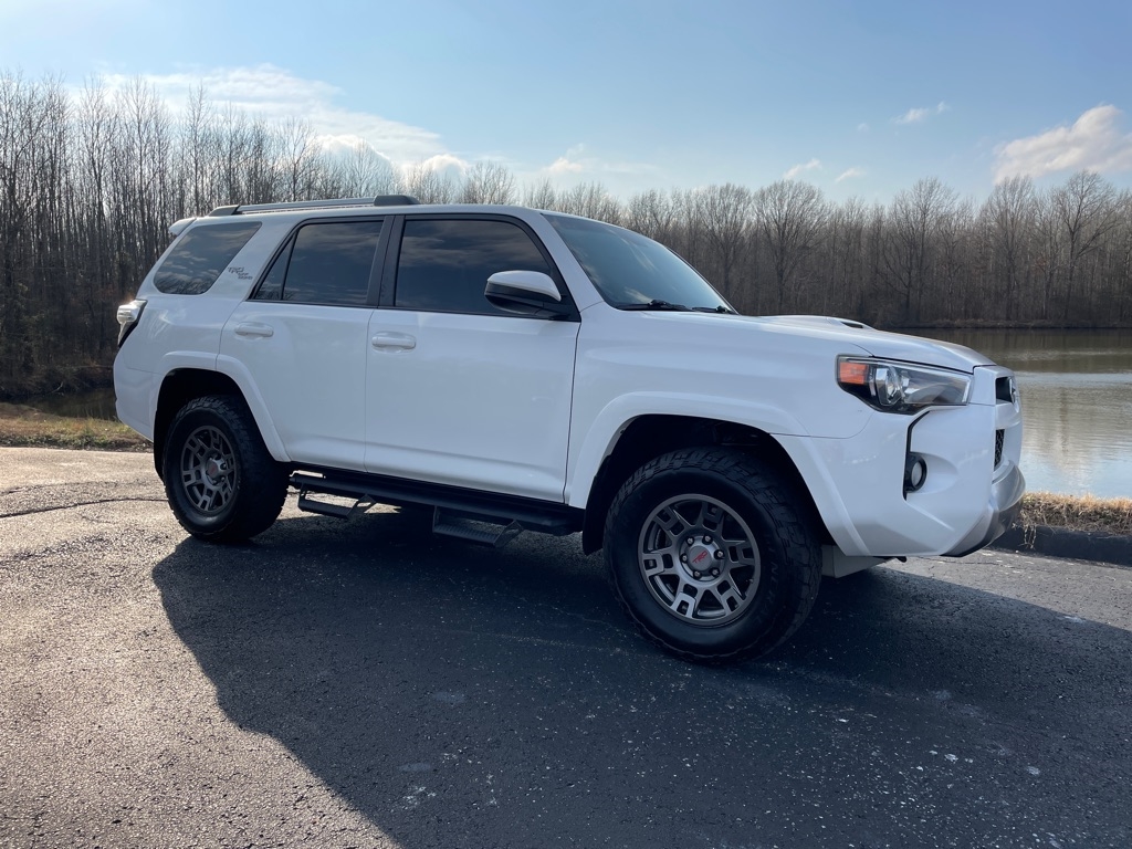 Toyota 4Runner TRD Off-road 4WD 2018