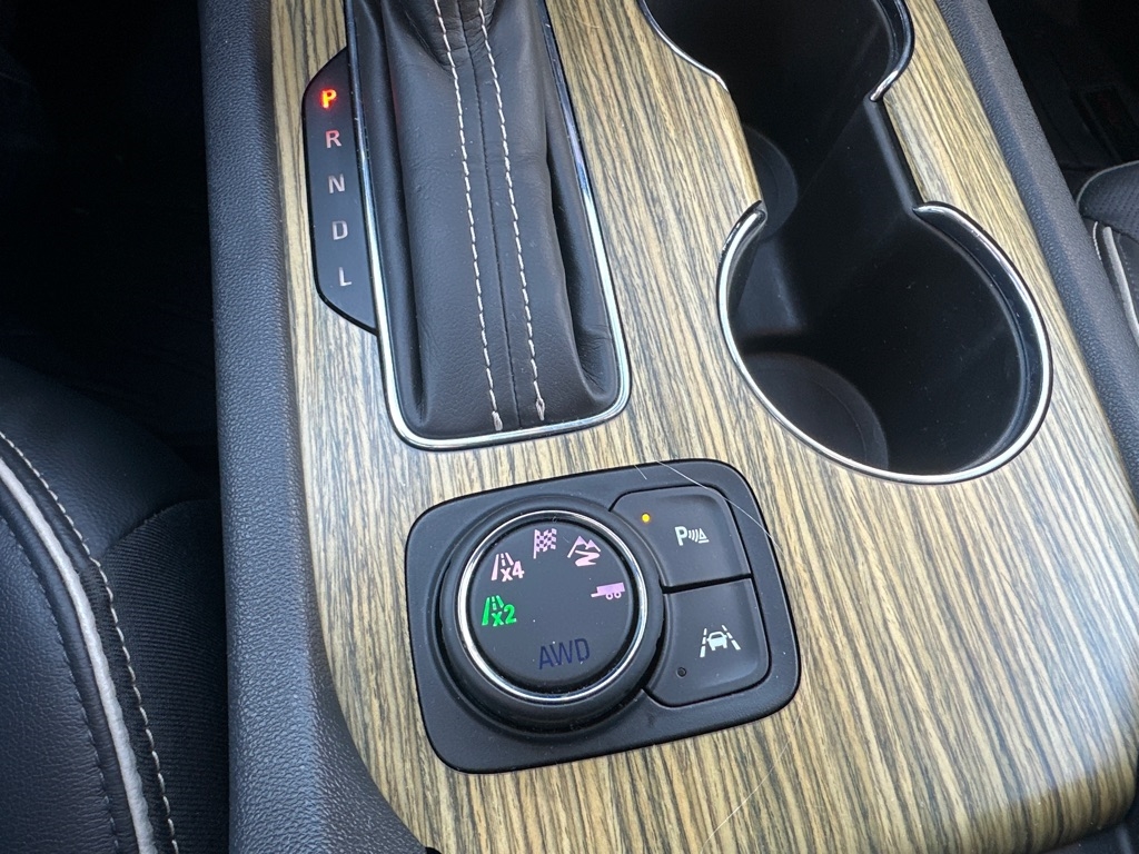 GMC Acadia AWD 4dr Denali 2019