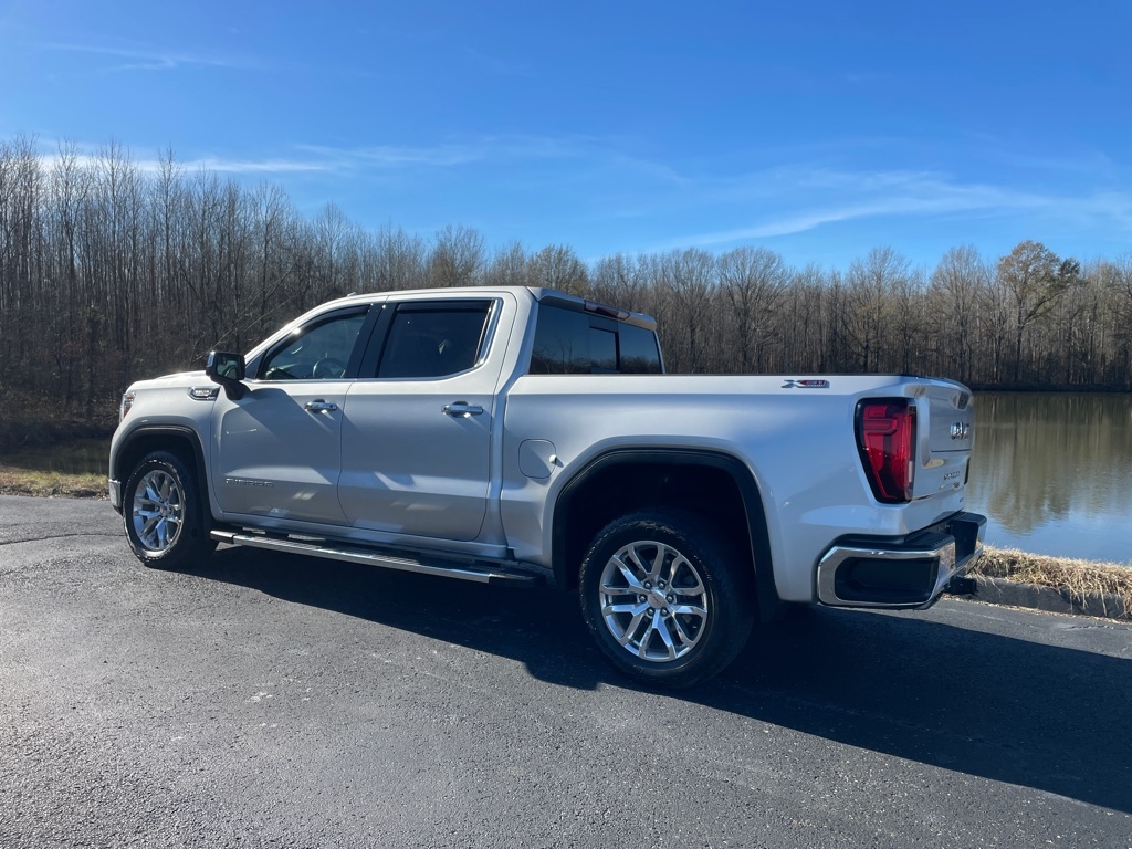 GMC Sierra 1500 4WD Crew Cab 147" SLT 2021