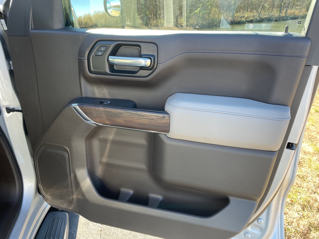 GMC Sierra 1500 4WD Crew Cab 147" SLT 2021