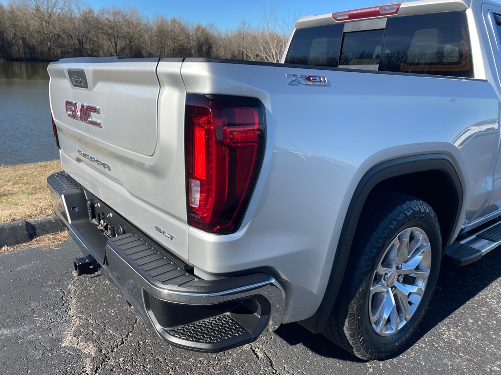 GMC Sierra 1500 4WD Crew Cab 147" SLT 2021
