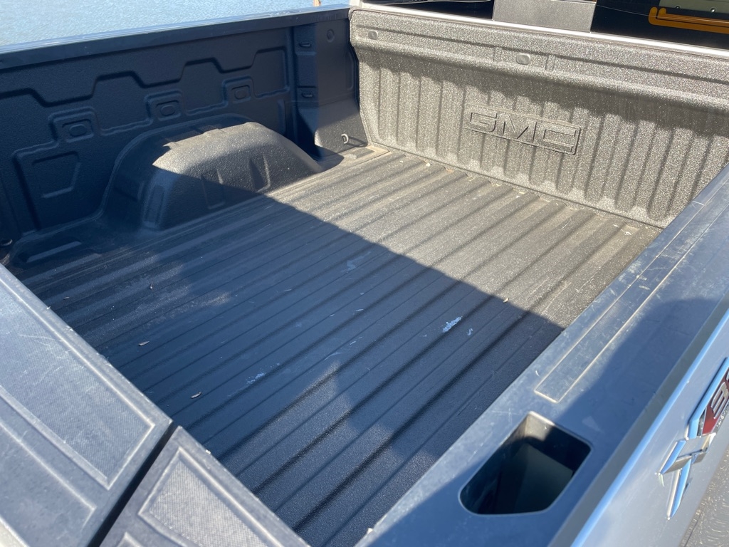 GMC Sierra 1500 4WD Crew Cab 147" SLT 2021