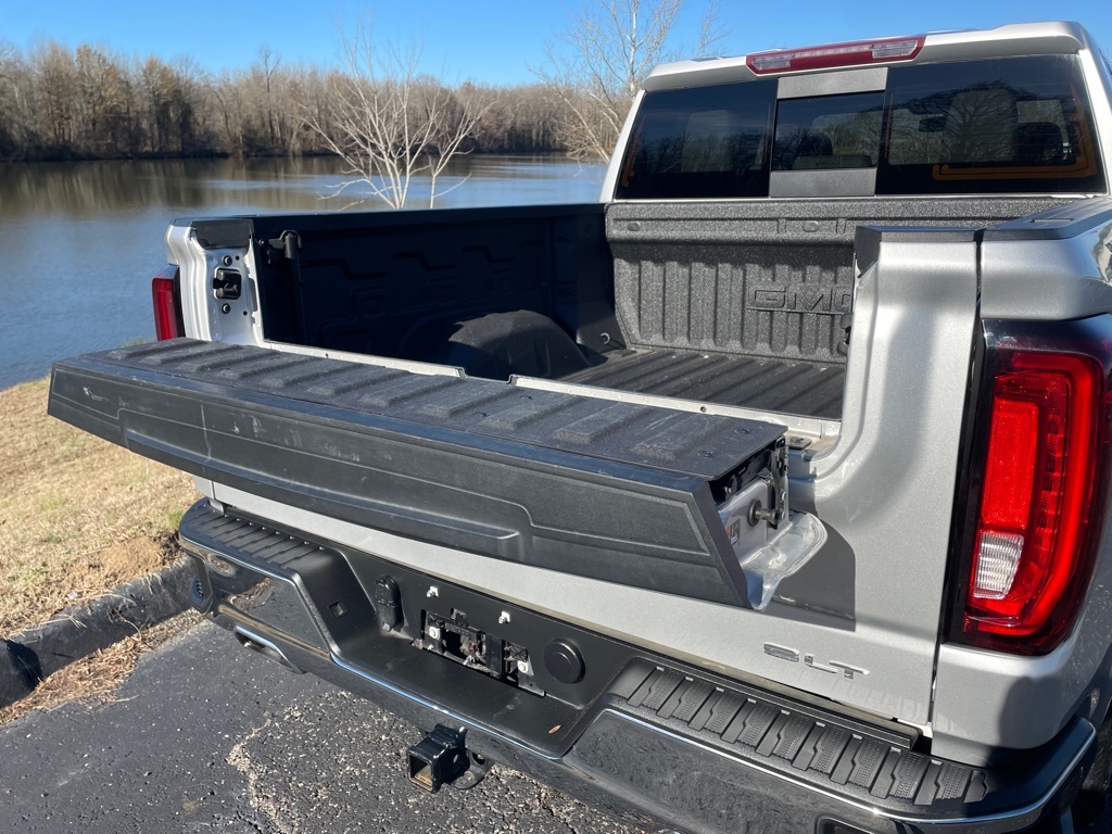 GMC Sierra 1500 4WD Crew Cab 147" SLT 2021