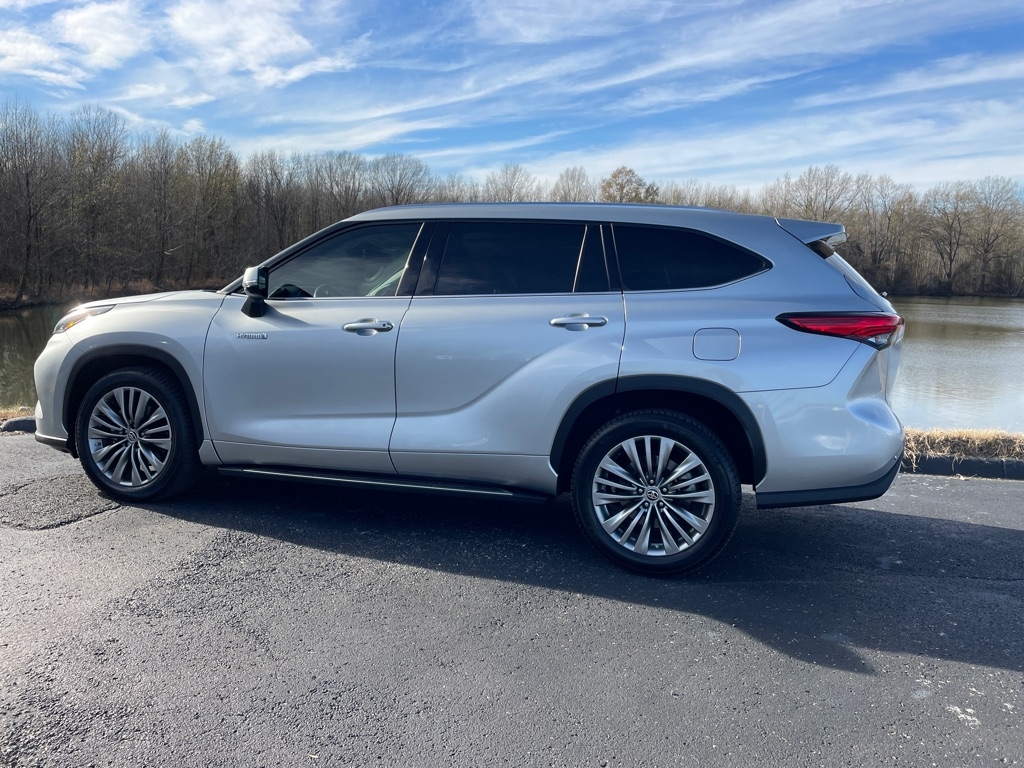 Toyota Highlander Hybrid Platinum FWD (Natl) 2021