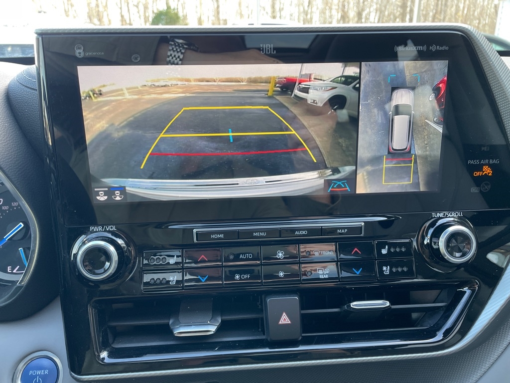 Toyota Highlander Hybrid Platinum FWD (Natl) 2021