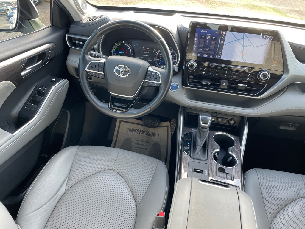 Toyota Highlander Hybrid Platinum FWD (Natl) 2021