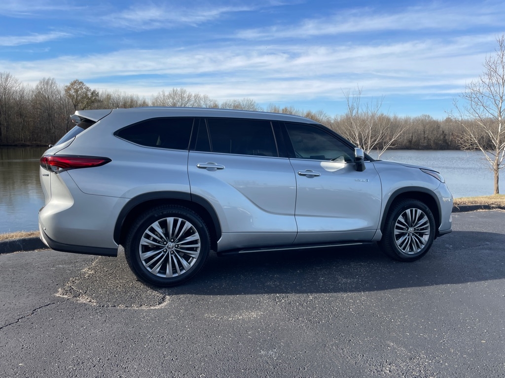 Toyota Highlander Hybrid Platinum FWD (Natl) 2021