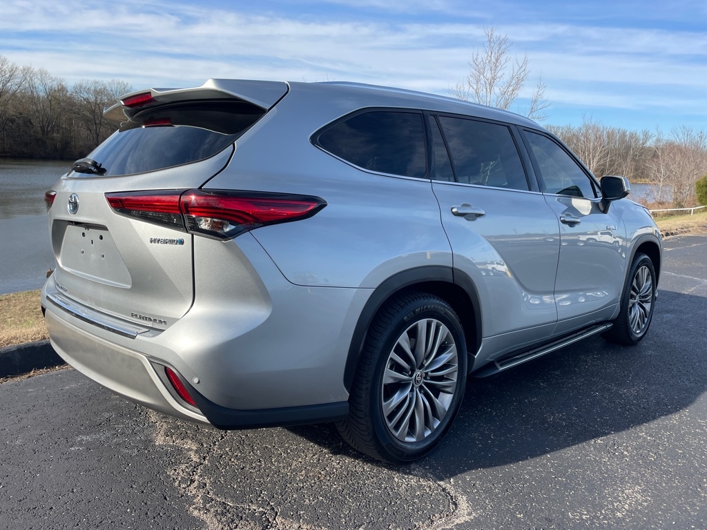 Toyota Highlander Hybrid Platinum FWD (Natl) 2021