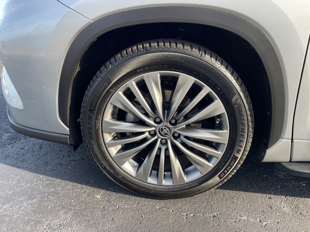 Toyota Highlander Hybrid Platinum FWD (Natl) 2021