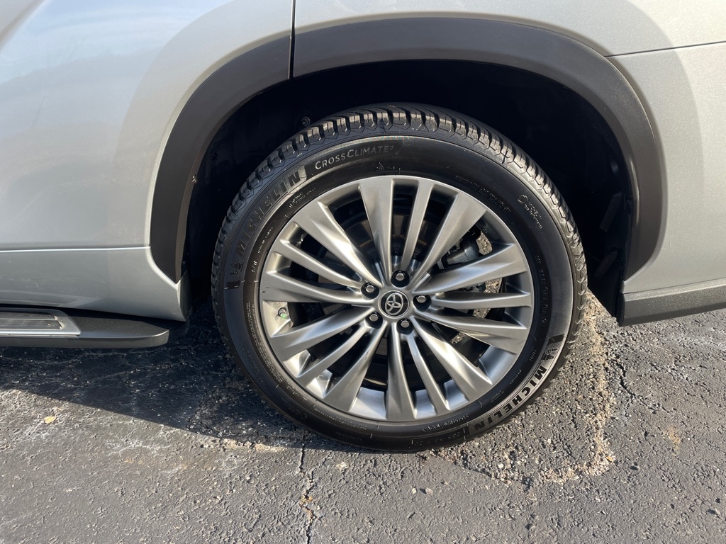 Toyota Highlander Hybrid Platinum FWD (Natl) 2021