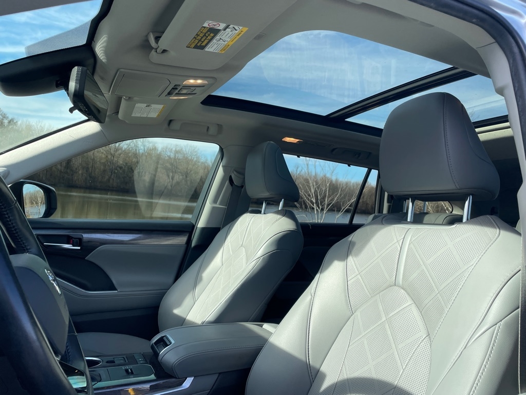 Toyota Highlander Hybrid Platinum FWD (Natl) 2021