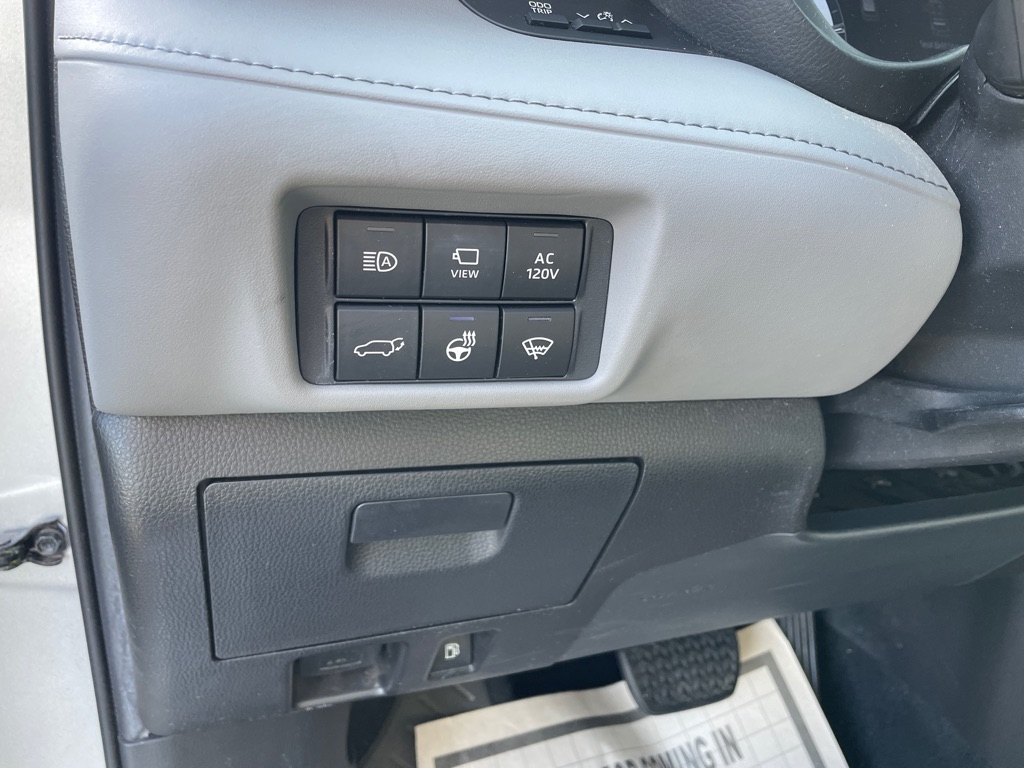 Toyota Highlander Hybrid Platinum FWD (Natl) 2021