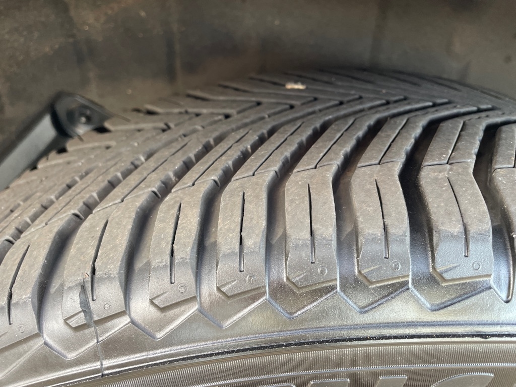 Toyota Highlander Hybrid Platinum FWD (Natl) 2021