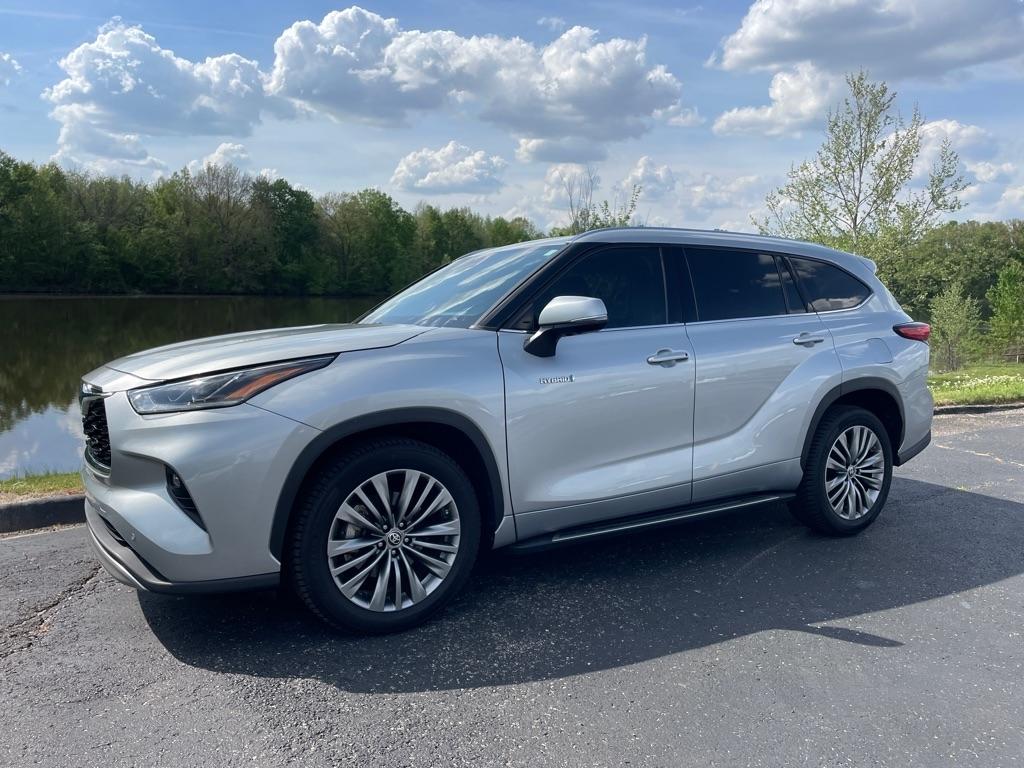 Toyota Highlander Hybrid Platinum FWD (Natl) 2021