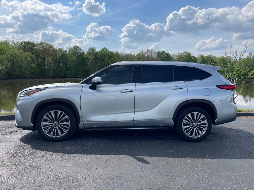 Toyota Highlander Hybrid Platinum FWD (Natl) 2021