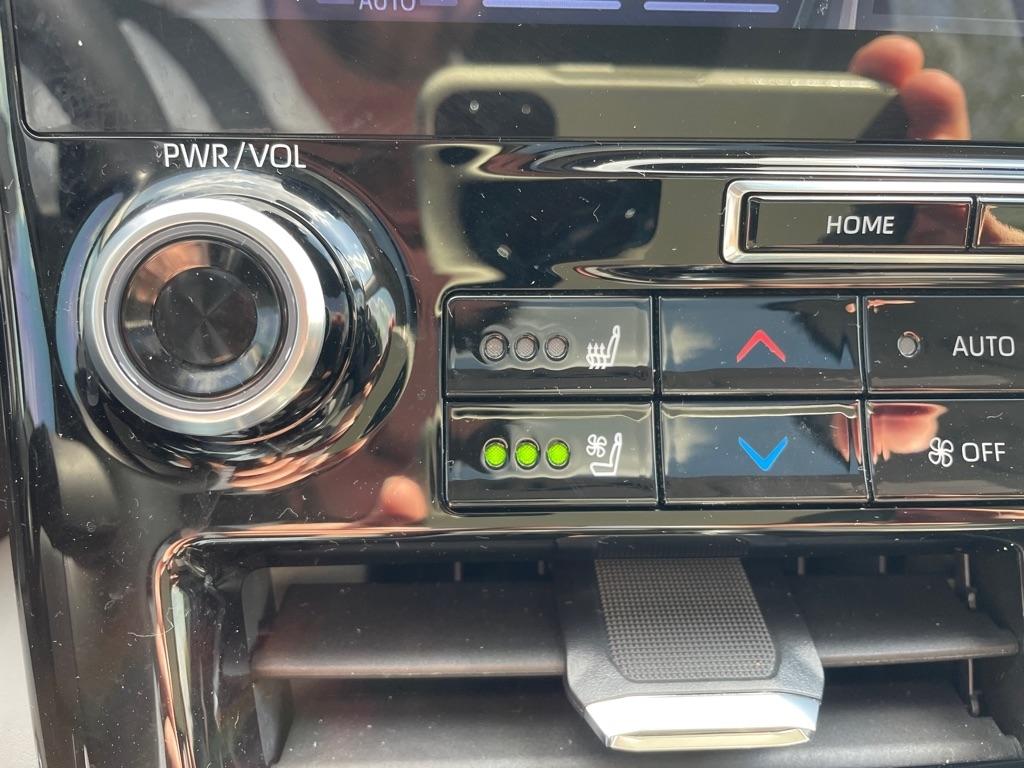 Toyota Highlander Hybrid Platinum FWD (Natl) 2021