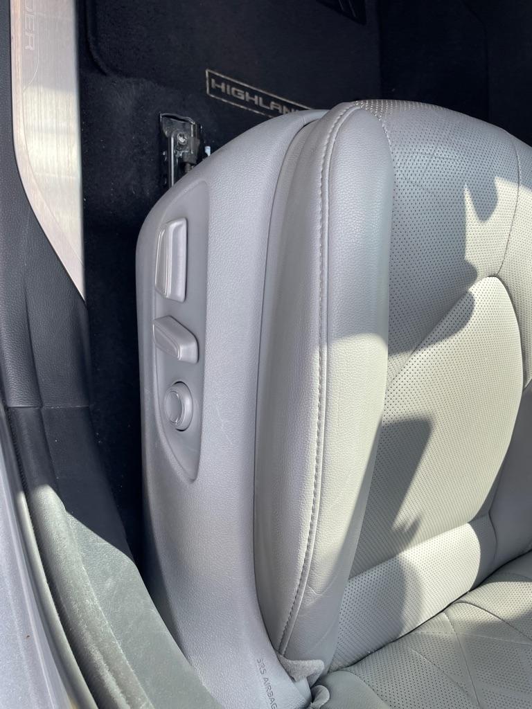 Toyota Highlander Hybrid Platinum FWD (Natl) 2021