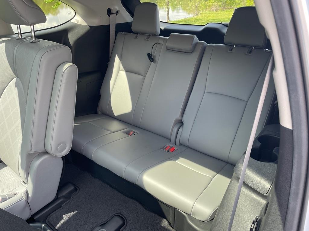 Toyota Highlander Hybrid Platinum FWD (Natl) 2021