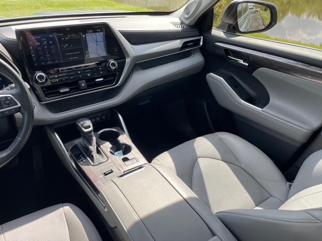 Toyota Highlander Hybrid Platinum FWD (Natl) 2021