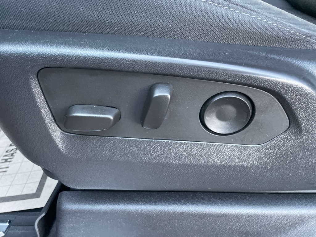 Chevrolet Silverado 1500 4WD Crew Cab 147" LT Trail Boss 2023