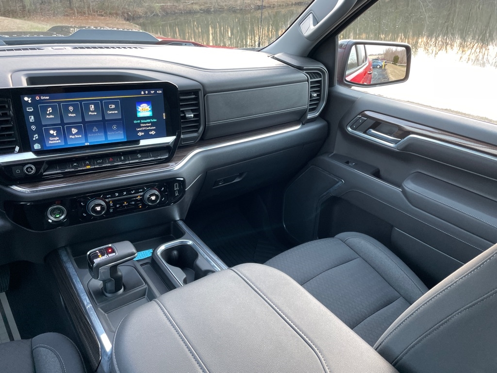 Chevrolet Silverado 1500 4WD Crew Cab 147" LT Trail Boss 2023