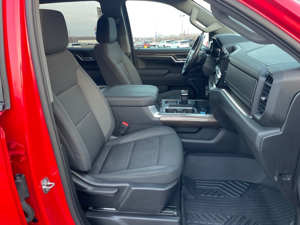 Chevrolet Silverado 1500 4WD Crew Cab 147" LT Trail Boss 2023