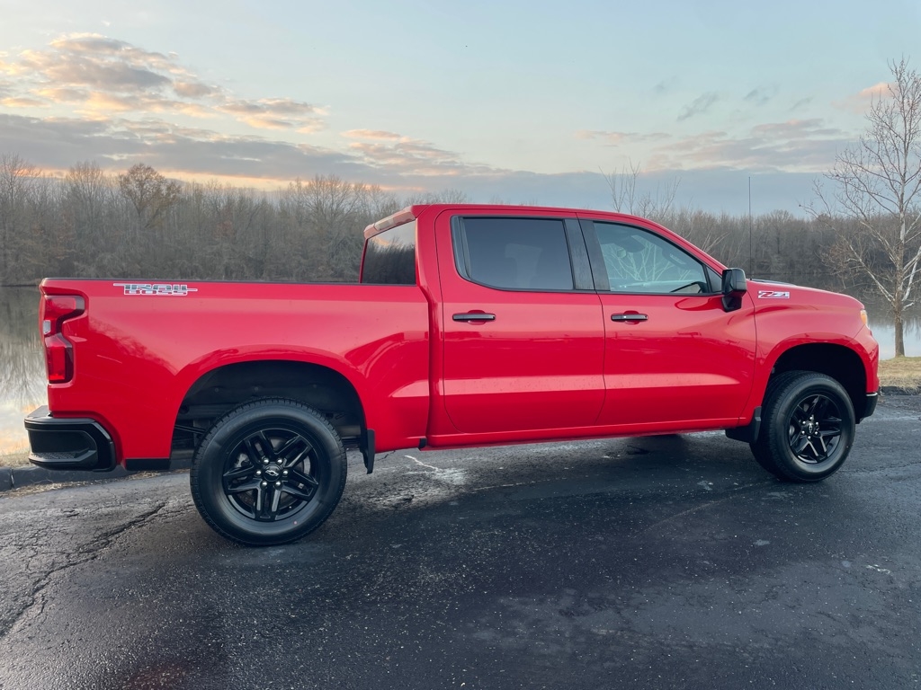 Chevrolet Silverado 1500 4WD Crew Cab 147" LT Trail Boss 2023
