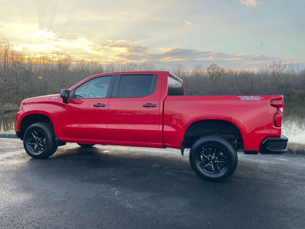 Chevrolet Silverado 1500 4WD Crew Cab 147" LT Trail Boss 2023