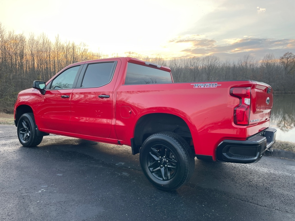 Chevrolet Silverado 1500 4WD Crew Cab 147" LT Trail Boss 2023