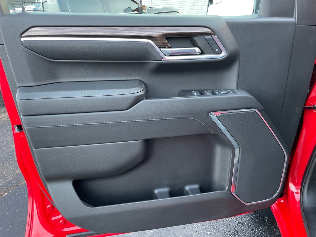 Chevrolet Silverado 1500 4WD Crew Cab 147" LT Trail Boss 2023