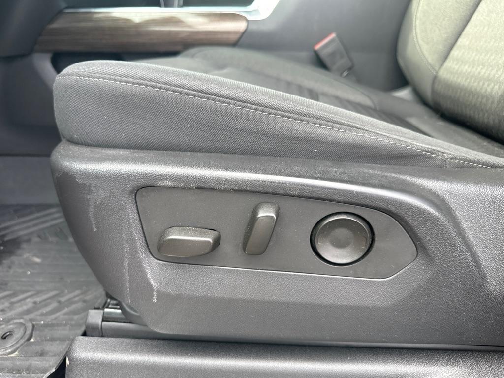 Chevrolet Silverado 1500 4WD Crew Cab 147" LT Trail Boss 2023