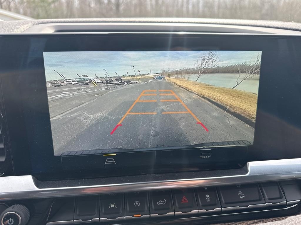 Chevrolet Silverado 1500 4WD Crew Cab 147" LT Trail Boss 2023