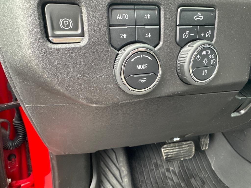 Chevrolet Silverado 1500 4WD Crew Cab 147" LT Trail Boss 2023