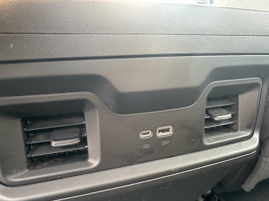 Chevrolet Silverado 1500 4WD Crew Cab 147" LT Trail Boss 2023