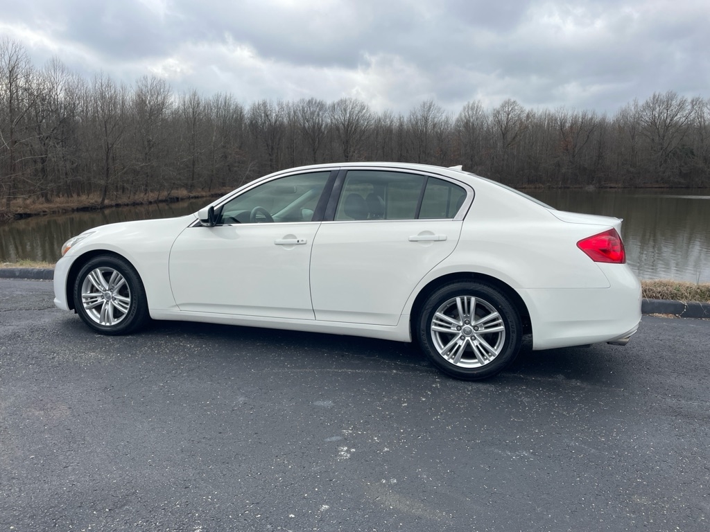 Infiniti G37 Sedan 4dr Journey RWD 2013