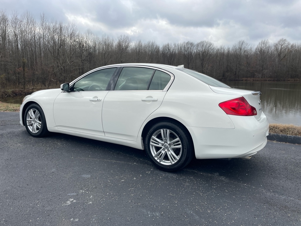 Infiniti G37 Sedan 4dr Journey RWD 2013