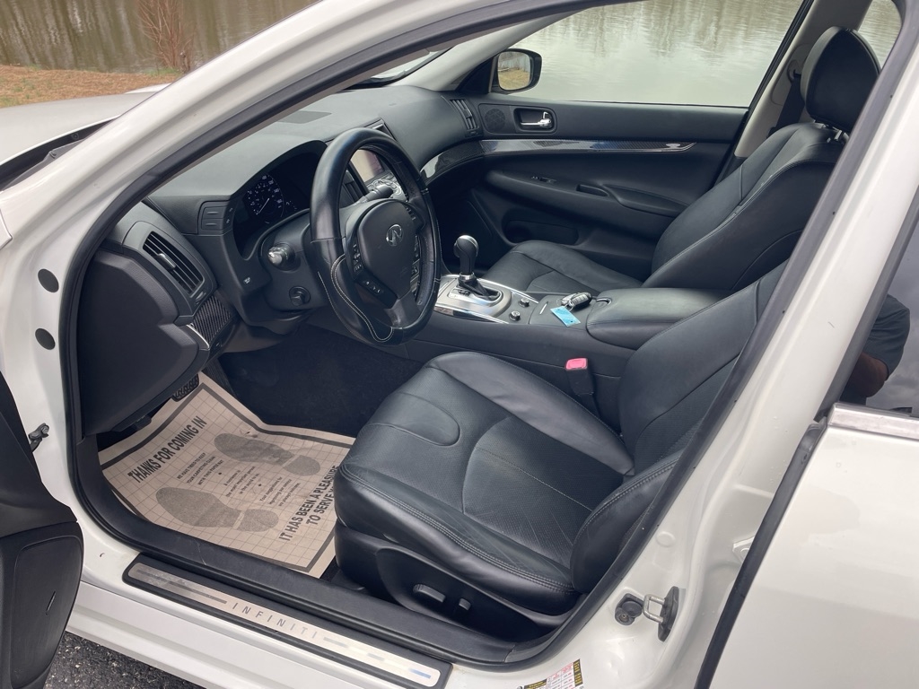 Infiniti G37 Sedan 4dr Journey RWD 2013