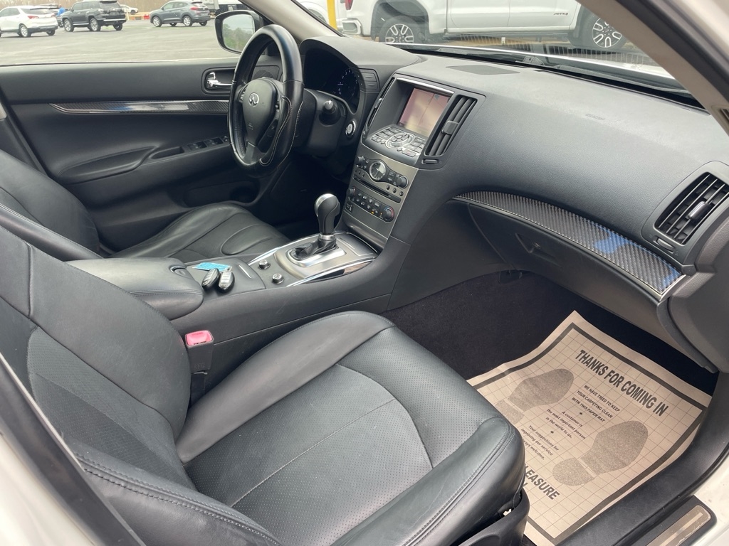 Infiniti G37 Sedan 4dr Journey RWD 2013