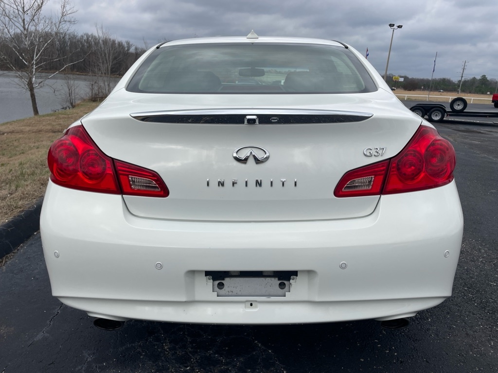 Infiniti G37 Sedan 4dr Journey RWD 2013