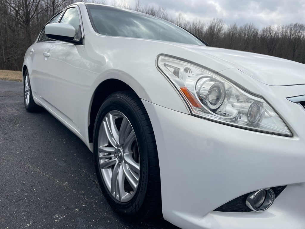 Infiniti G37 Sedan 4dr Journey RWD 2013